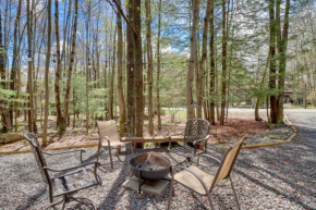 Poconos Vacation Rental 6 Mi to Lake Wallenpaupack